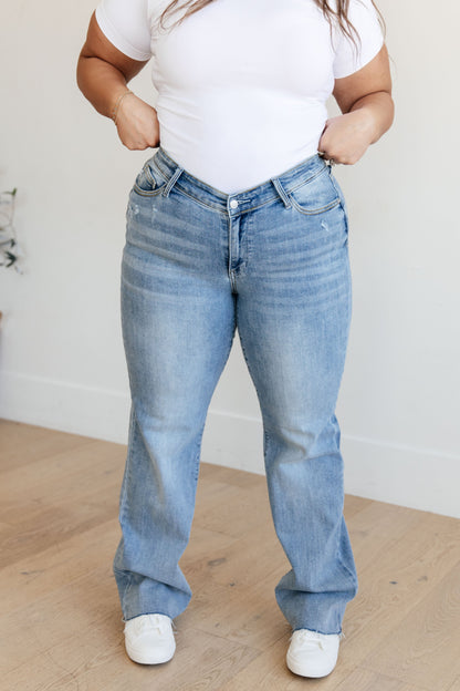 Mildred High Rise V Front Waistband Straight Jeans | Judy Blue