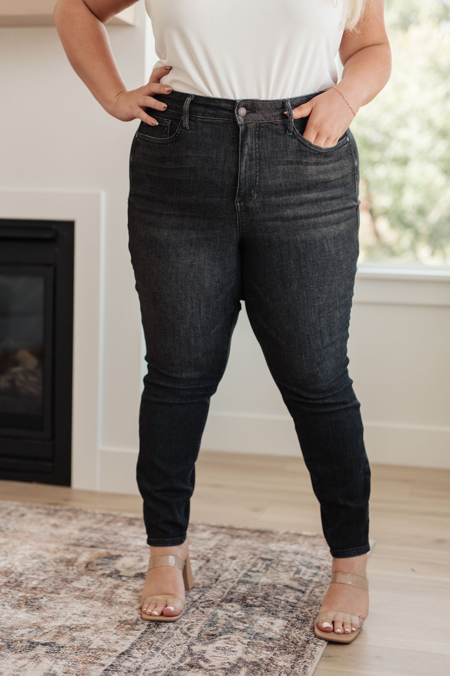 Octavia High Rise Control Top Skinny Jeans in Washed Black | Judy Blue